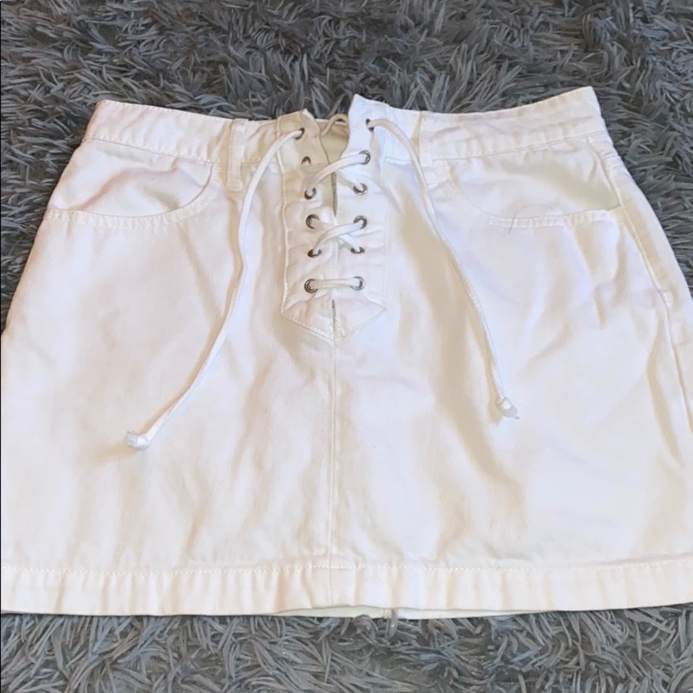 White skirt with ties